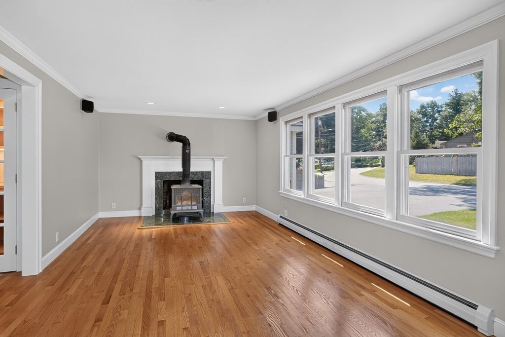 32 Lantern Ln, Burlington, MA Photo #7