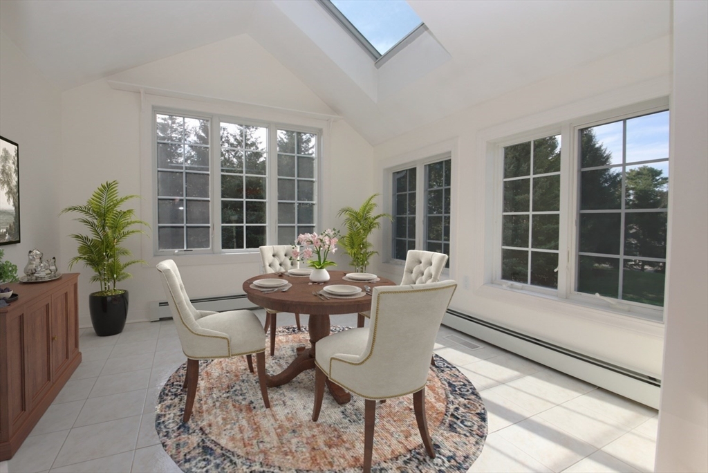 Middleton, Massachusetts 01949, United States, 3 Bedrooms Bedrooms, ,4 BathroomsBathrooms,Residential,Active,211805