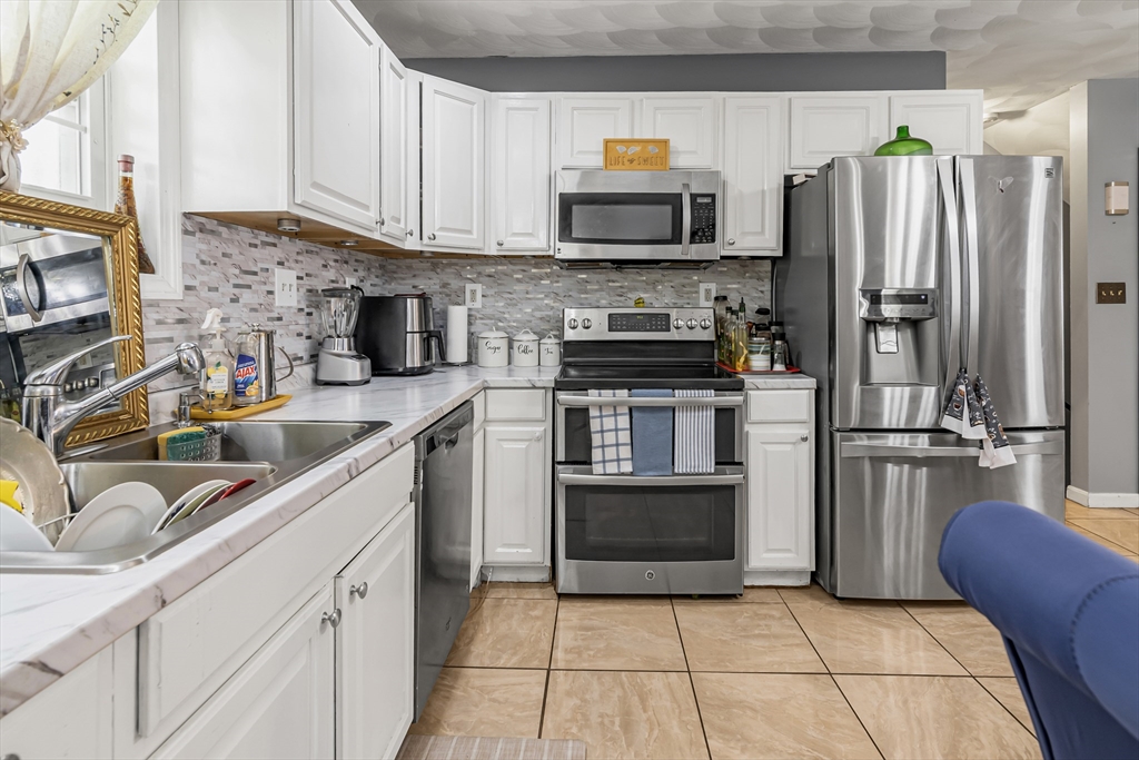 14 Tyler St #1, Lawrence, MA Photo #6
