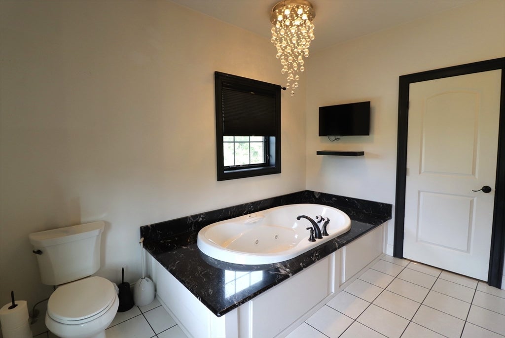 20 Meadowbrook Ln, Westport, MA Photo #31