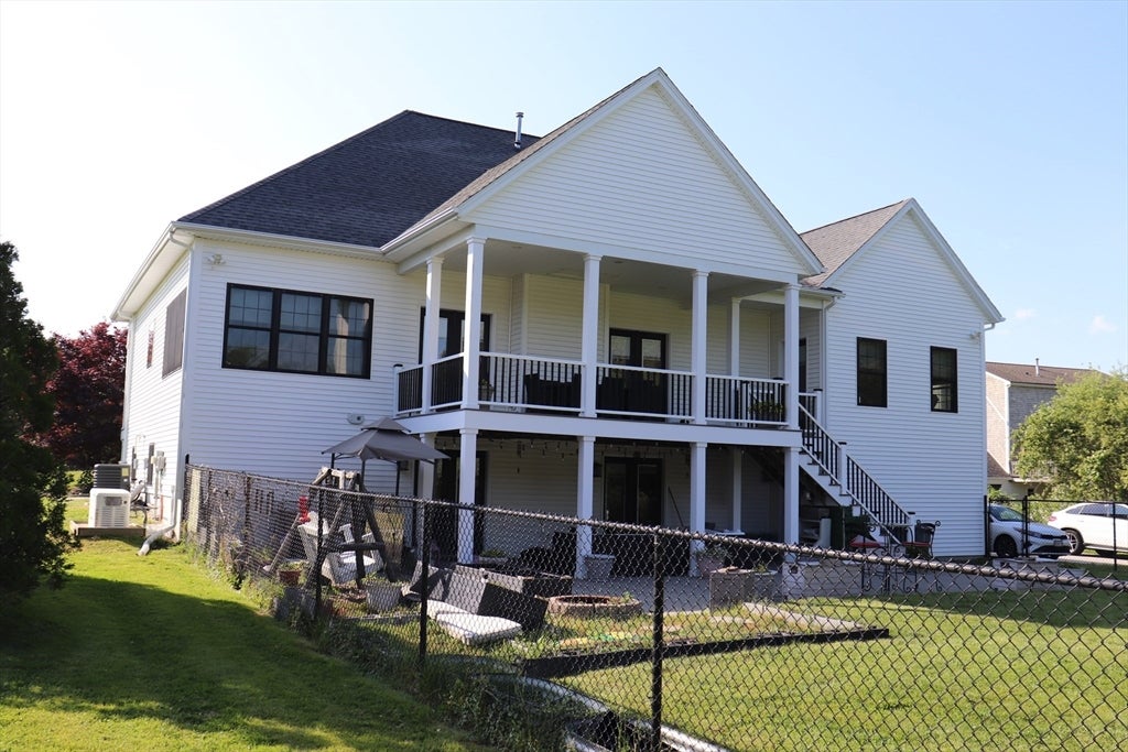 20 Meadowbrook Ln, Westport, MA Photo #12