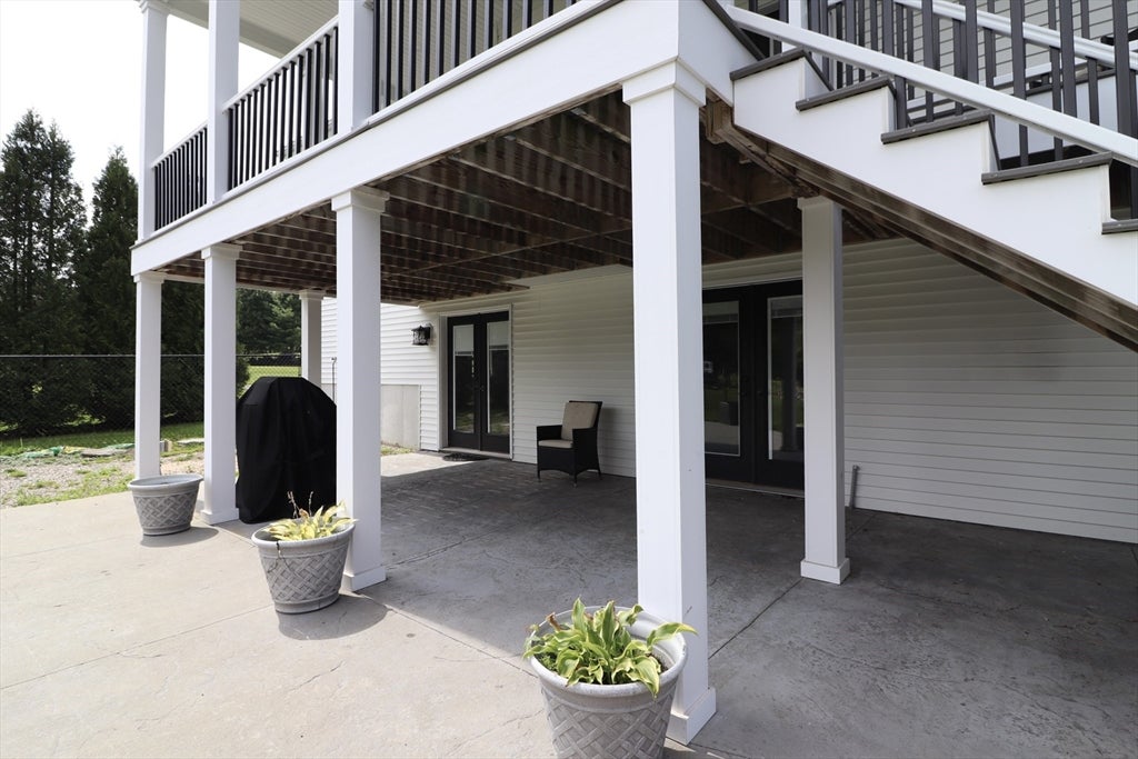 20 Meadowbrook Ln, Westport, MA Photo #17