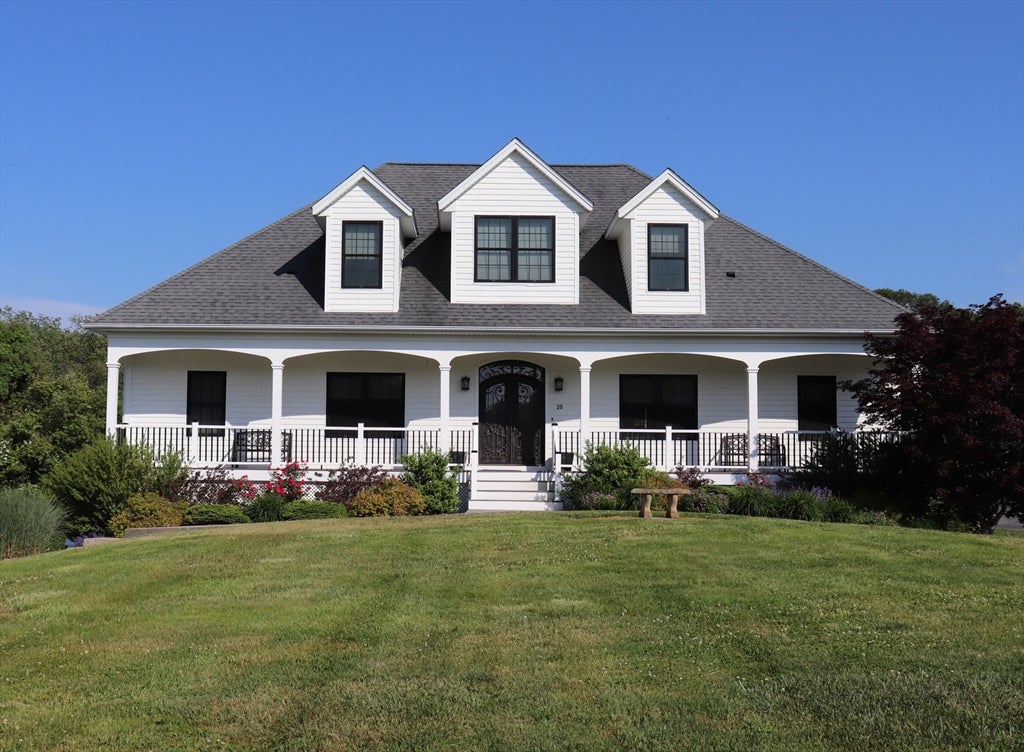 20 Meadowbrook Ln, Westport, MA Photo #1