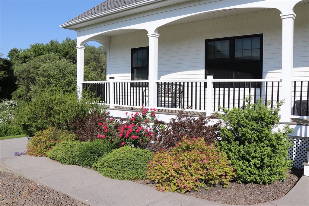 20 Meadowbrook Ln, Westport, MA Photo #8