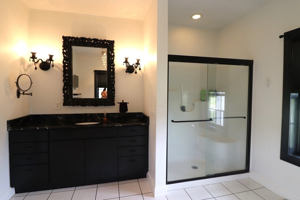 20 Meadowbrook Ln, Westport, MA Photo #29