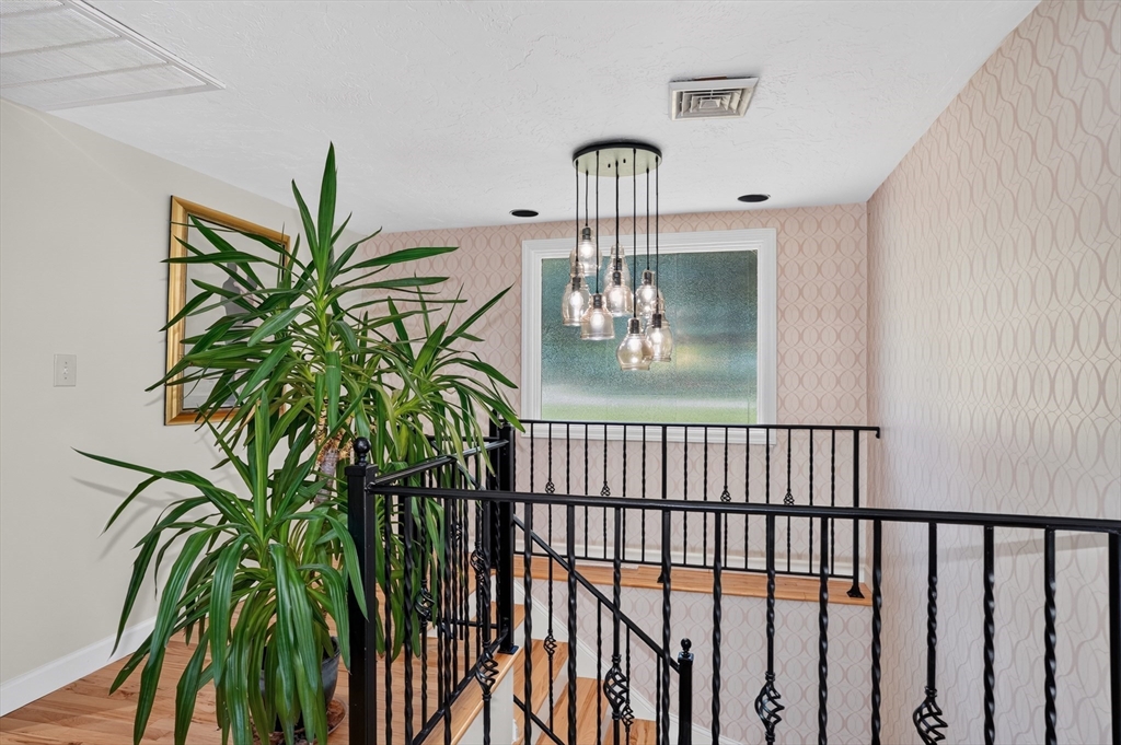 66 Sewall St, Shrewsbury, MA Photo #31