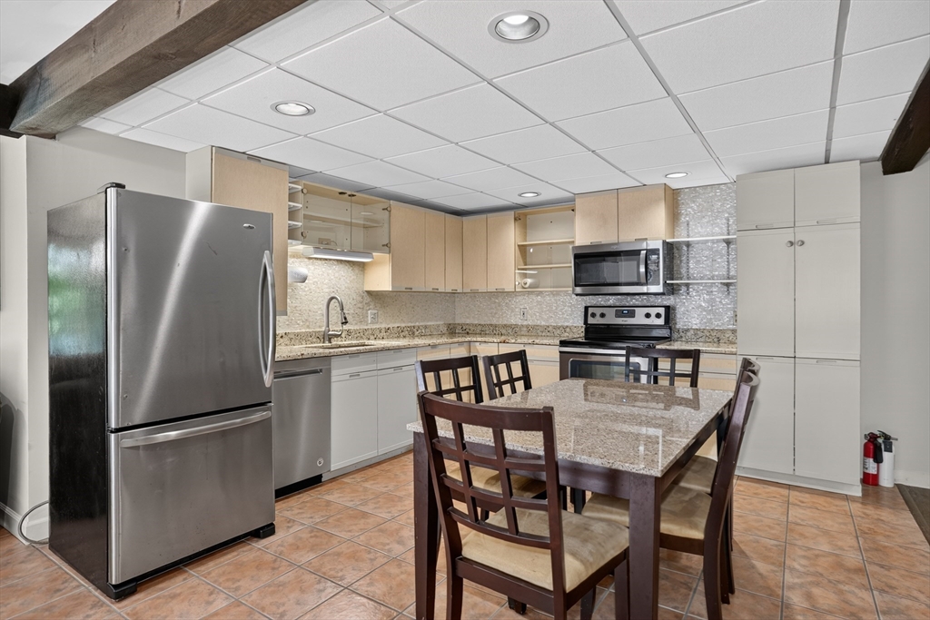 66 Sewall St, Shrewsbury, MA Photo #34