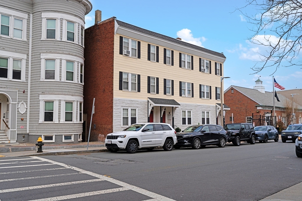 428-432 E 3rd Street