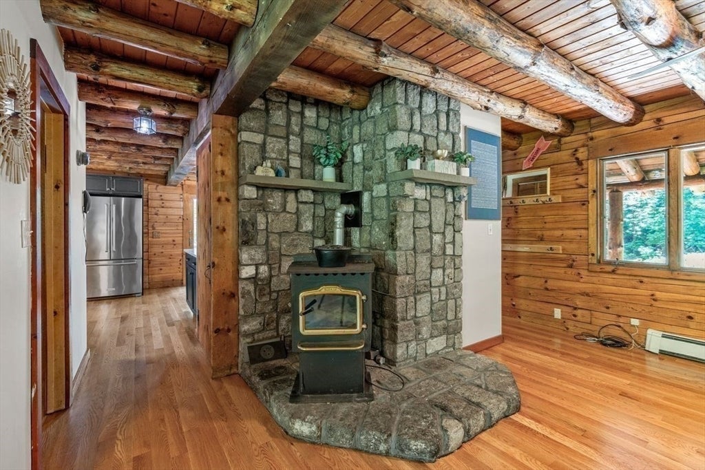 318 Circuit St, Hanover, MA Photo #14
