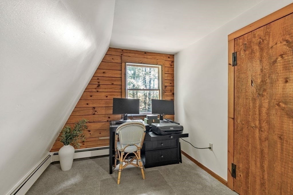 318 Circuit St, Hanover, MA Photo #25
