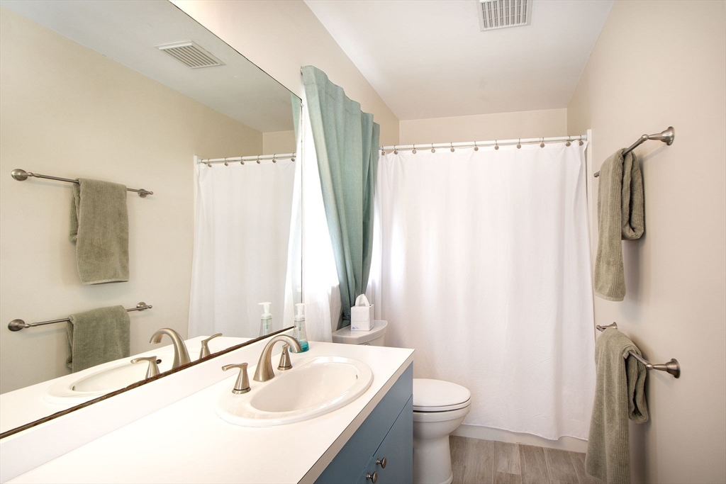 32 Commodore CT #32, Hull, MA Photo #14