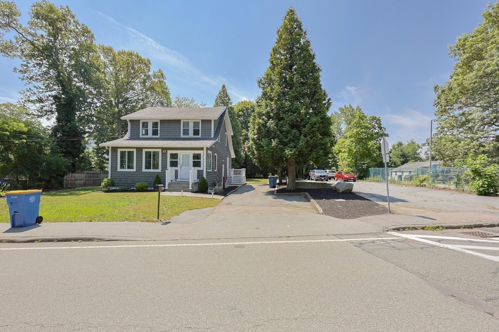 186 Canton St