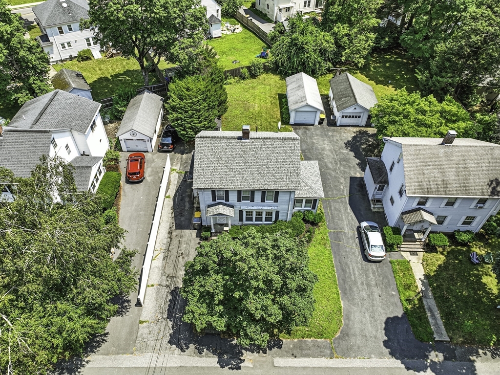 15 Robertson Rd