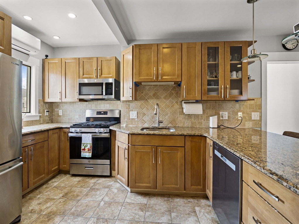 36 Highland Ave