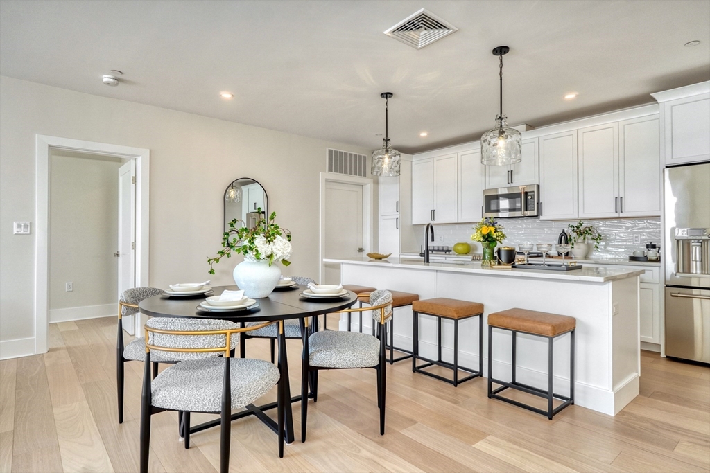 62 Foundry St 409