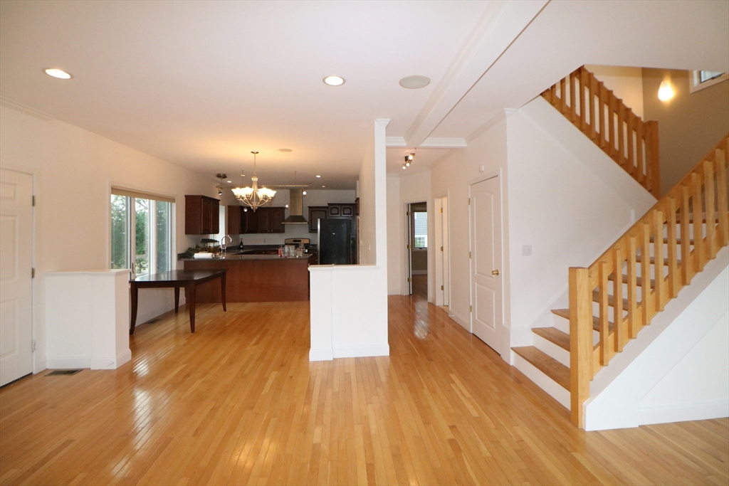 141 Grovers Ave 141
