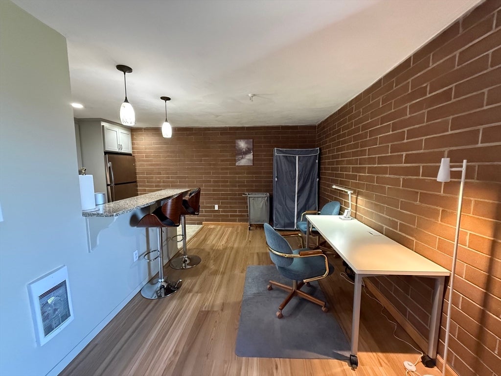 115 Squantum Street 815