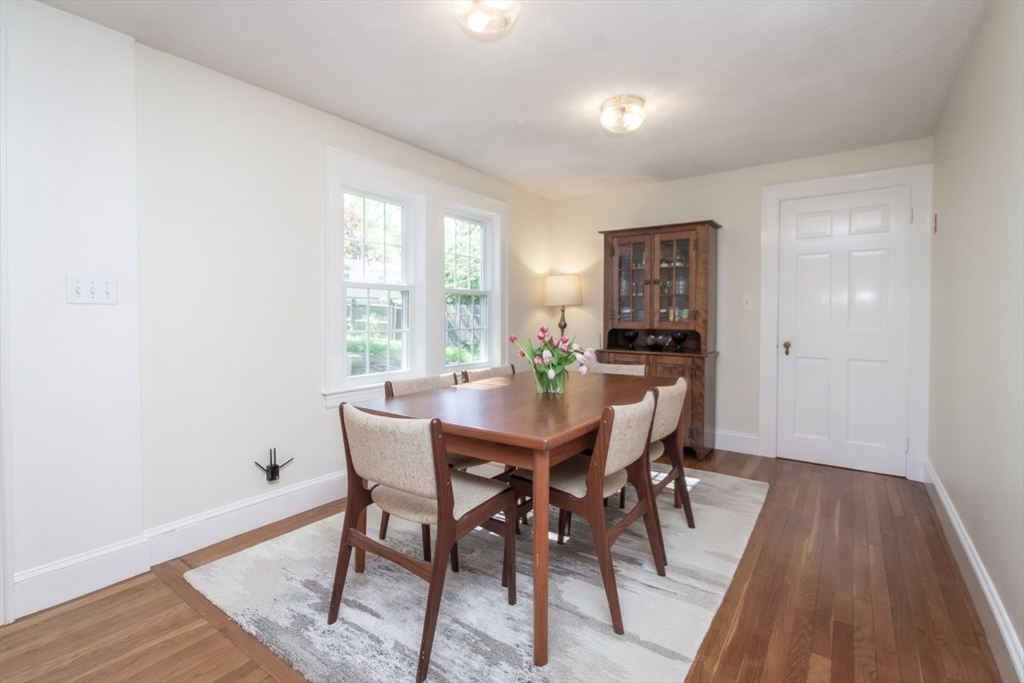 4 Crescent St, Natick, MA Photo #10