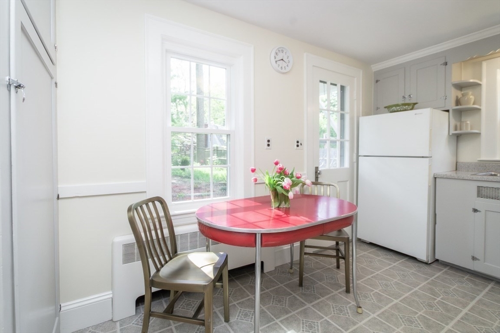 4 Crescent St, Natick, MA Photo #13