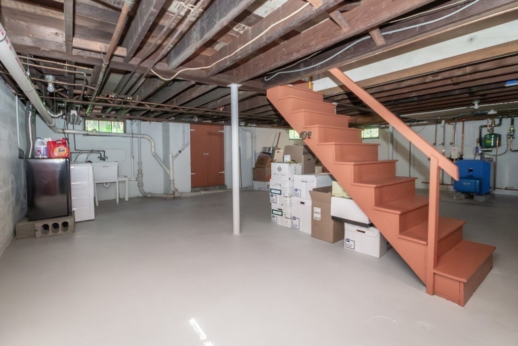 4 Crescent St, Natick, MA Photo #28
