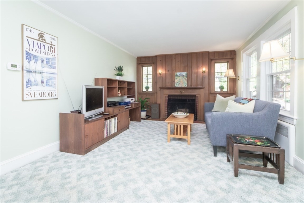 4 Crescent St, Natick, MA Photo #14