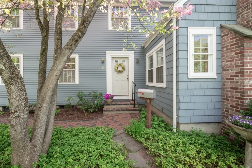 4 Crescent St, Natick, MA Photo #2