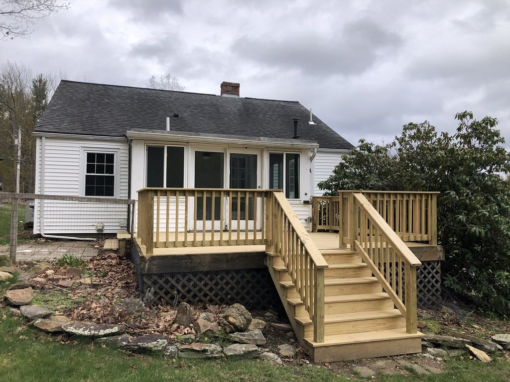 132 Main St