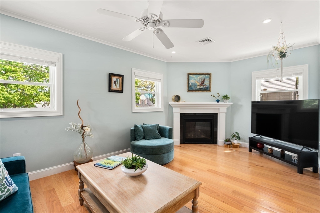 38 Hibbert St, Arlington, MA Photo #11