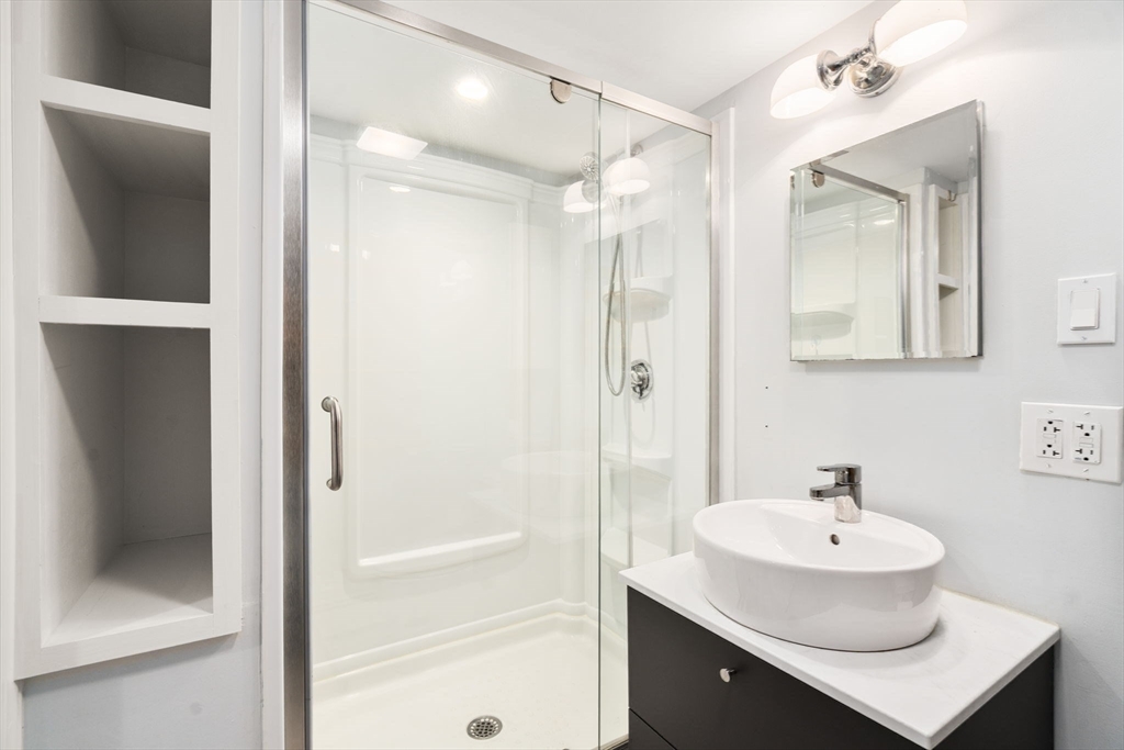 38 Hibbert St, Arlington, MA Photo #27
