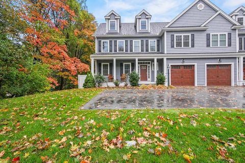 Photo of 18 Beacon St #18, Woburn, MA 01801 (MLS # 73445205)