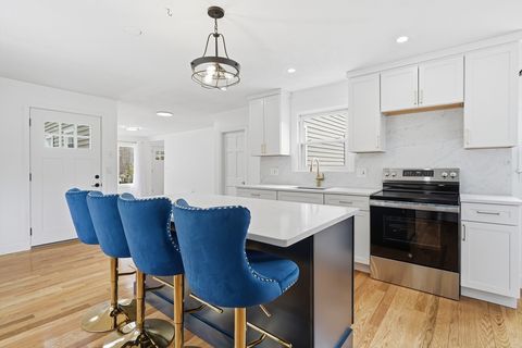 Photo of 724 Linwood St #724, Abington, MA 02351 (MLS # 73526954)
