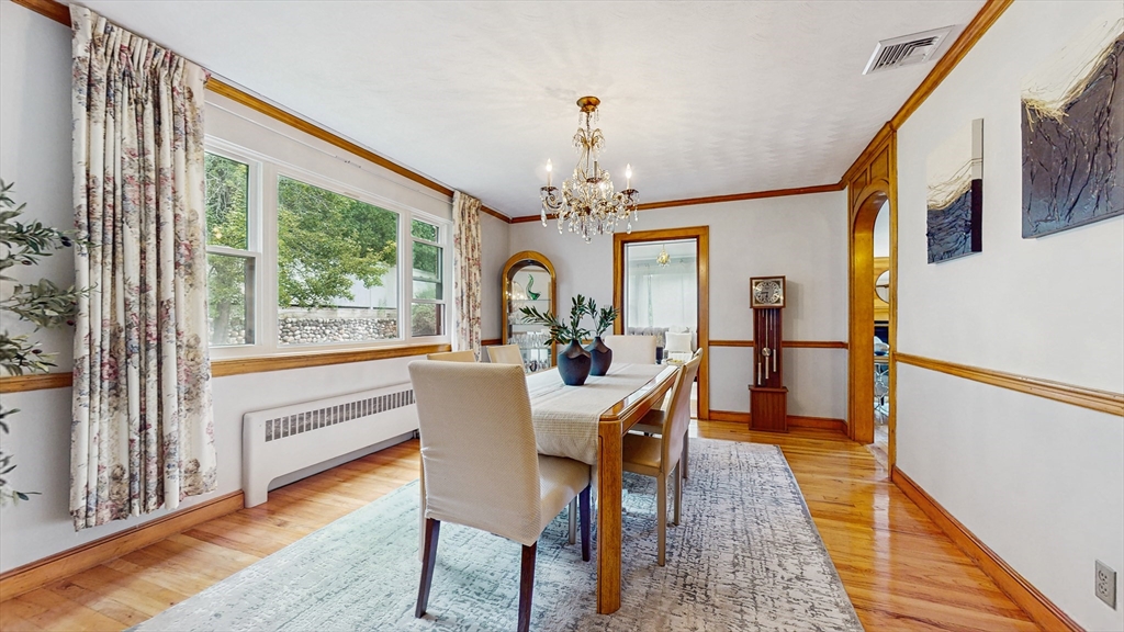 36 Lorna Rd