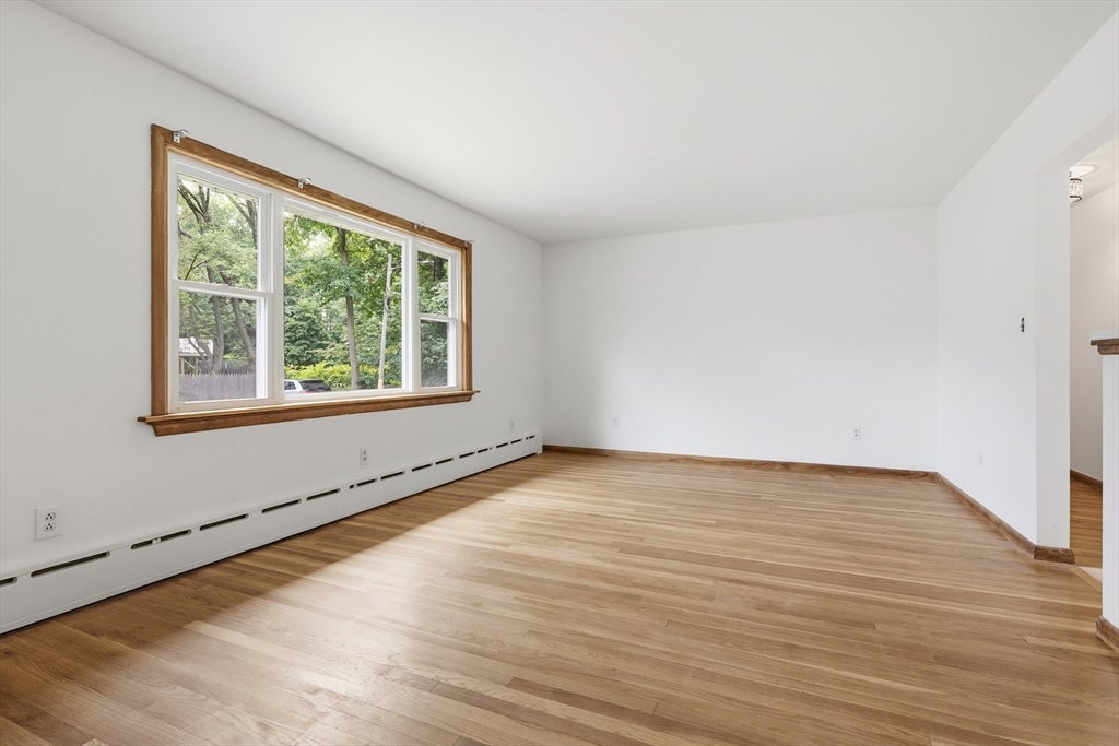 17 Everett St Extension