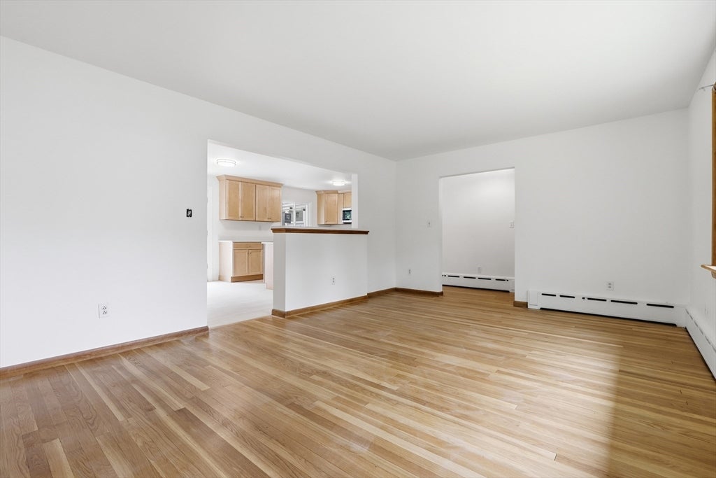 17 Everett St Extension