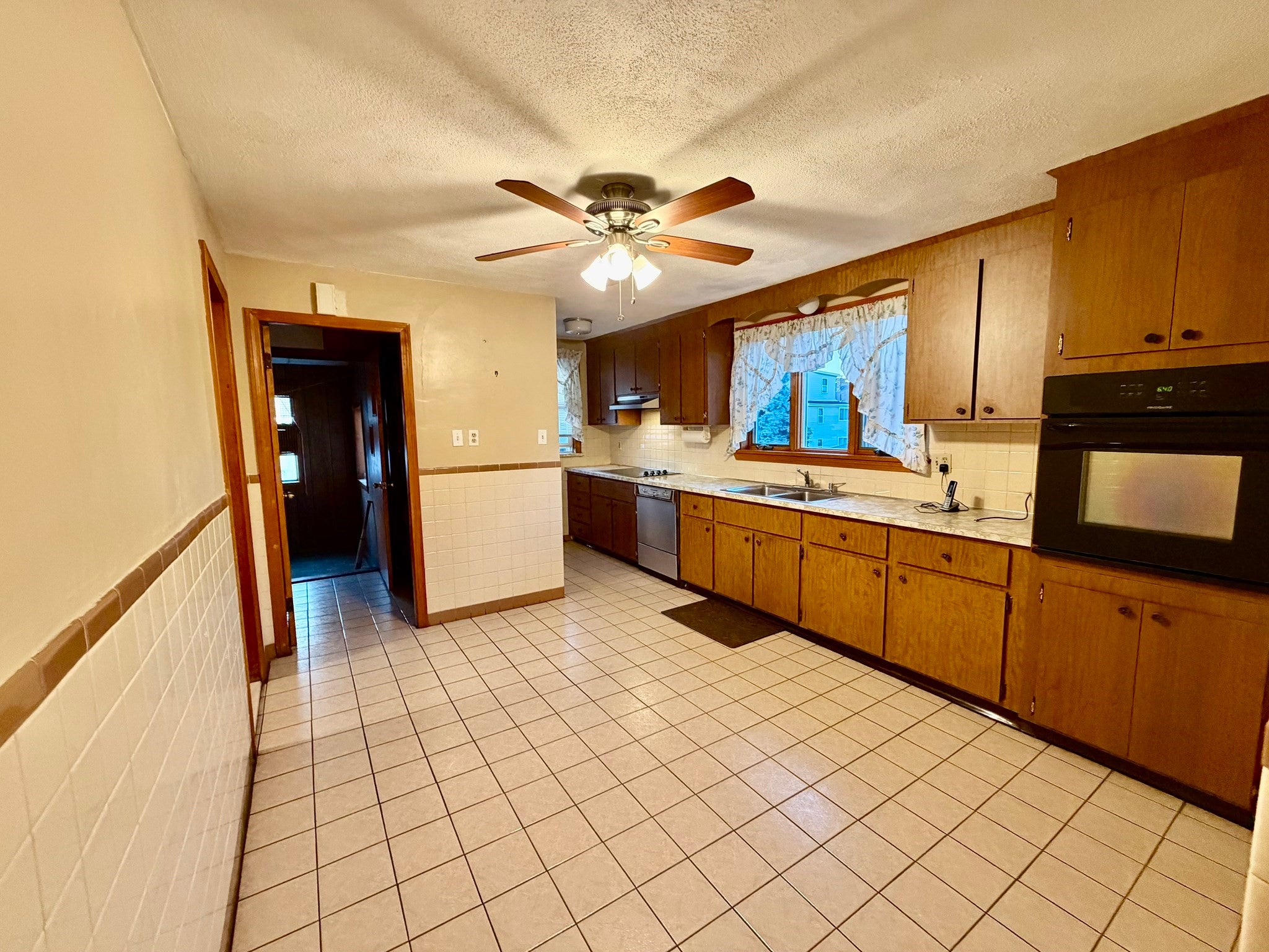 168 Middlesex Avenue #1, Medford, MA, 168 Middlesex Avenue #1, Medford, MA Photo #4
