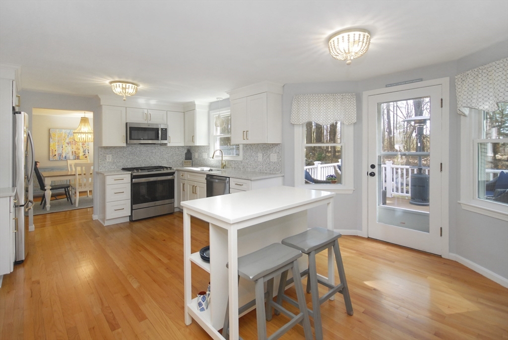 14 Vose Hill Rd