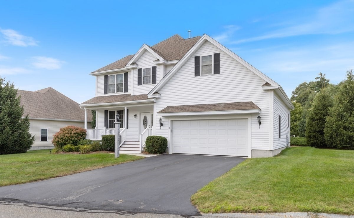 17 Stone Castle Dr #17, Methuen, MA Photo #3