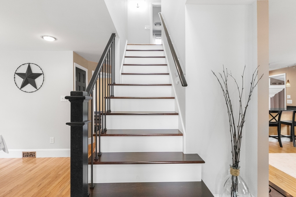 21 Leggs Hill Road, Marblehead, MA Photo #15