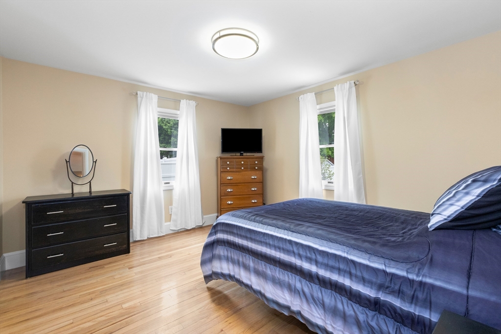21 Leggs Hill Road, Marblehead, MA Photo #14