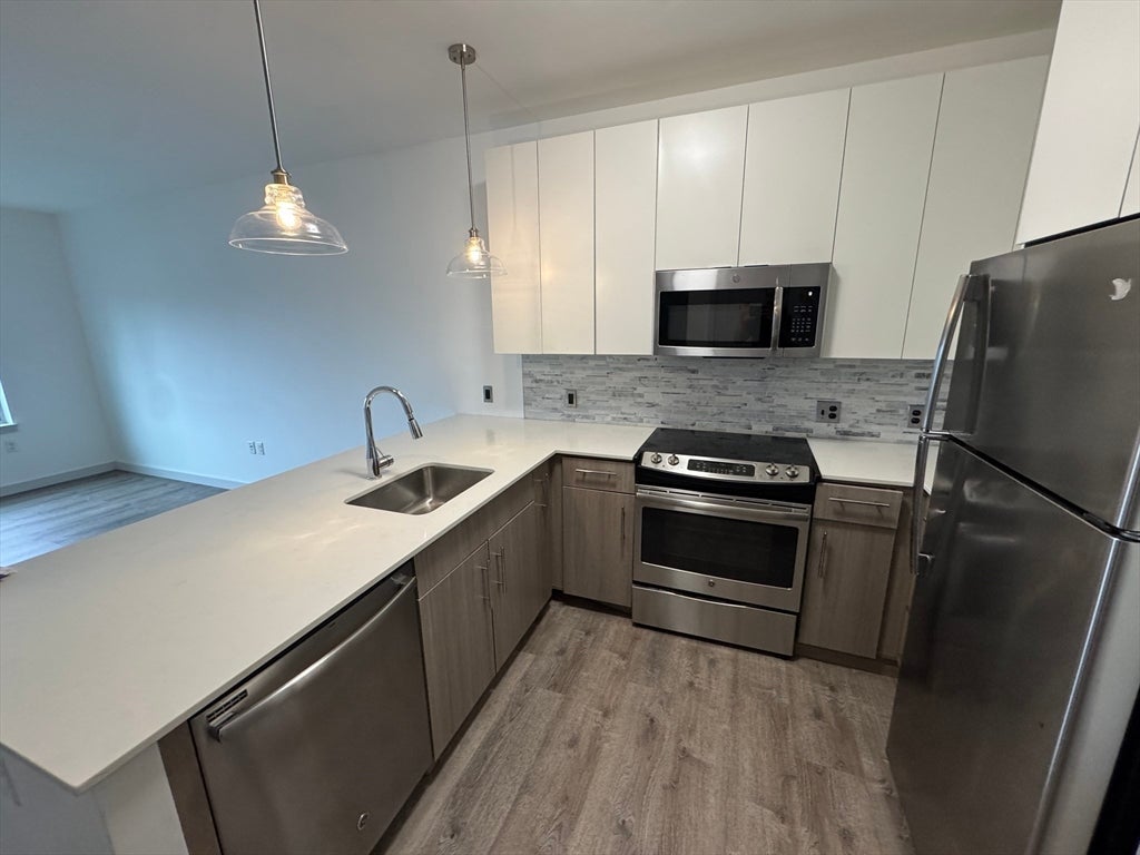 180 Telford Street #404, Boston, MA Photo #1