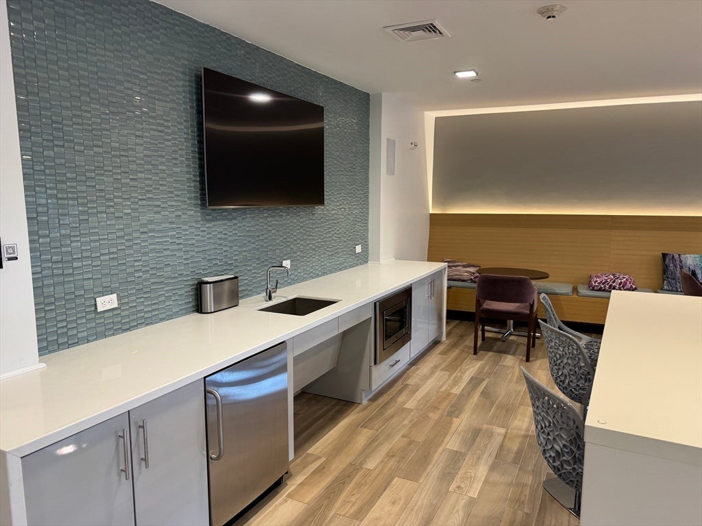 180 Telford Street #404, Boston, MA Photo #20