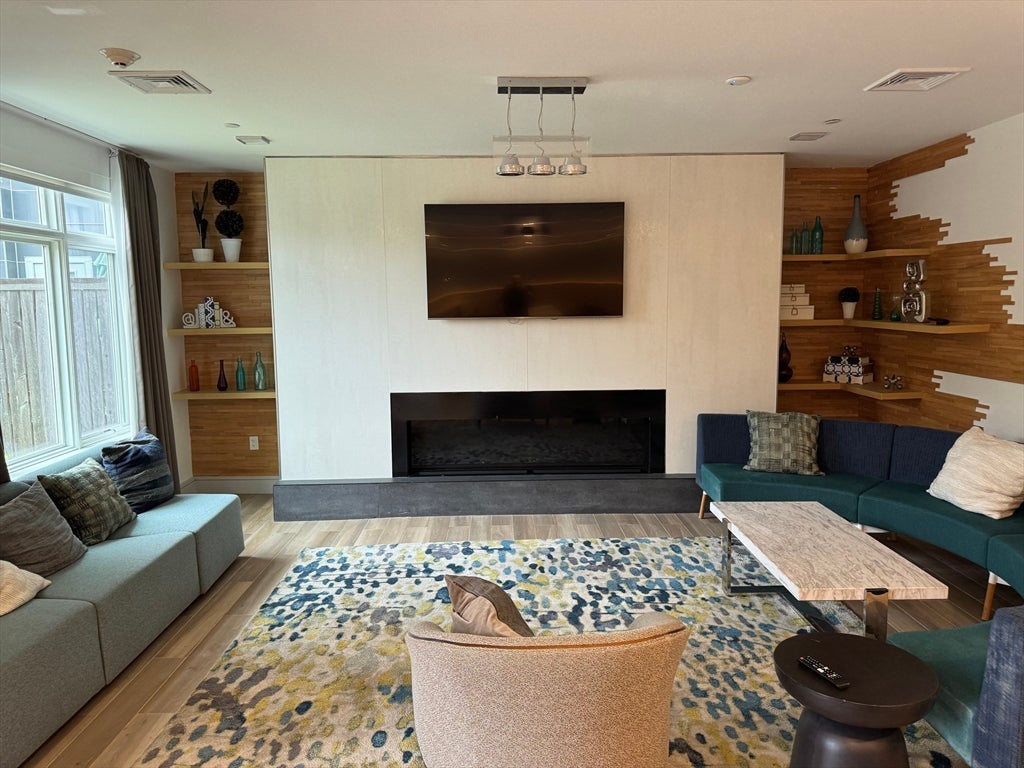 180 Telford Street #404, Boston, MA Photo #21