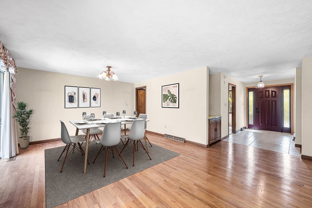 19 Williston Dr