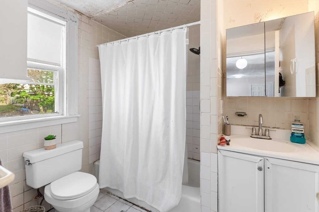 152 Spruce St, Watertown, MA Photo #19