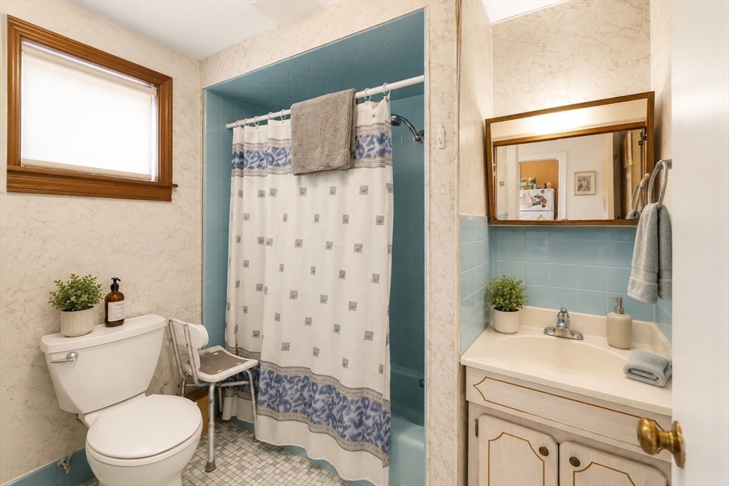152 Spruce St, Watertown, MA Photo #10