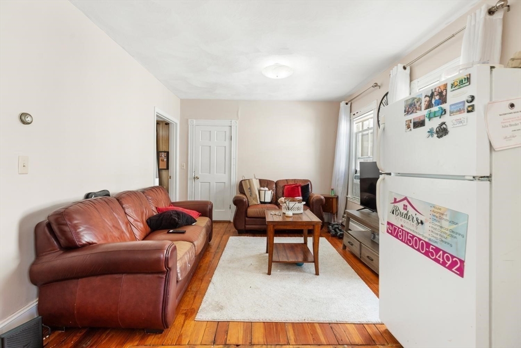 152 Spruce St, Watertown, MA Photo #13