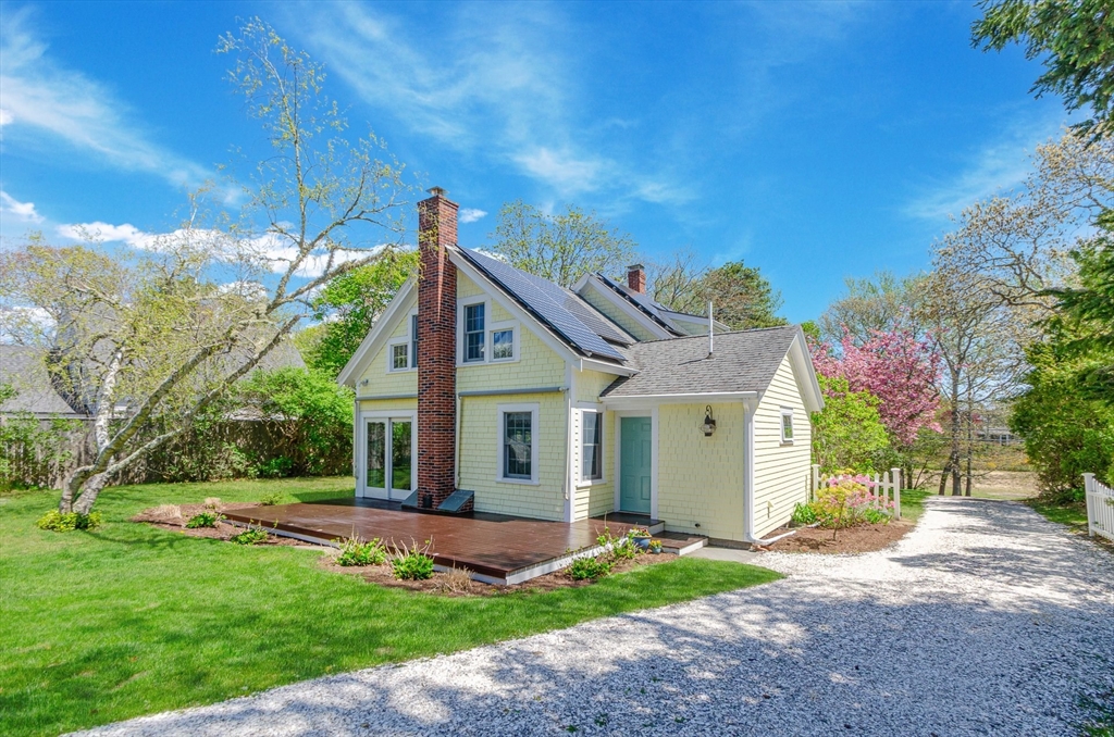 1089 Main Street