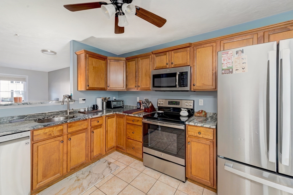 11 Boxberry Ln #11, Rockland, MA Photo #8