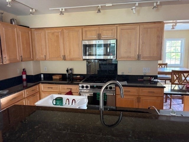 505 Bay Road #1, Hamilton, MA Photo #5