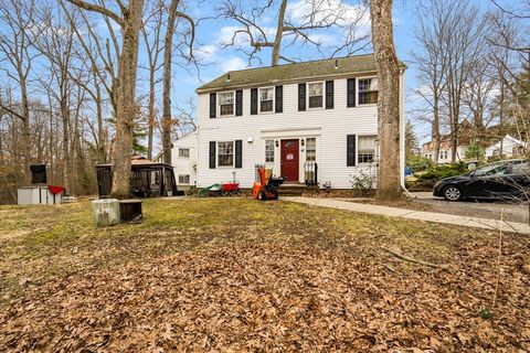 41 Pine St Northbridge MA 01588